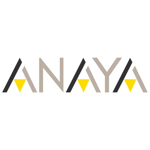 anaya-cliente-artesania-cuadrado-españa-fondo-blanco